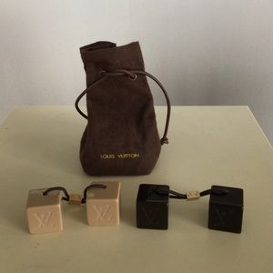 Louis Vuitton hair cubes set